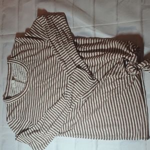 Madewell XXs long sleeve knot top  brown with off white stripe long sleeve